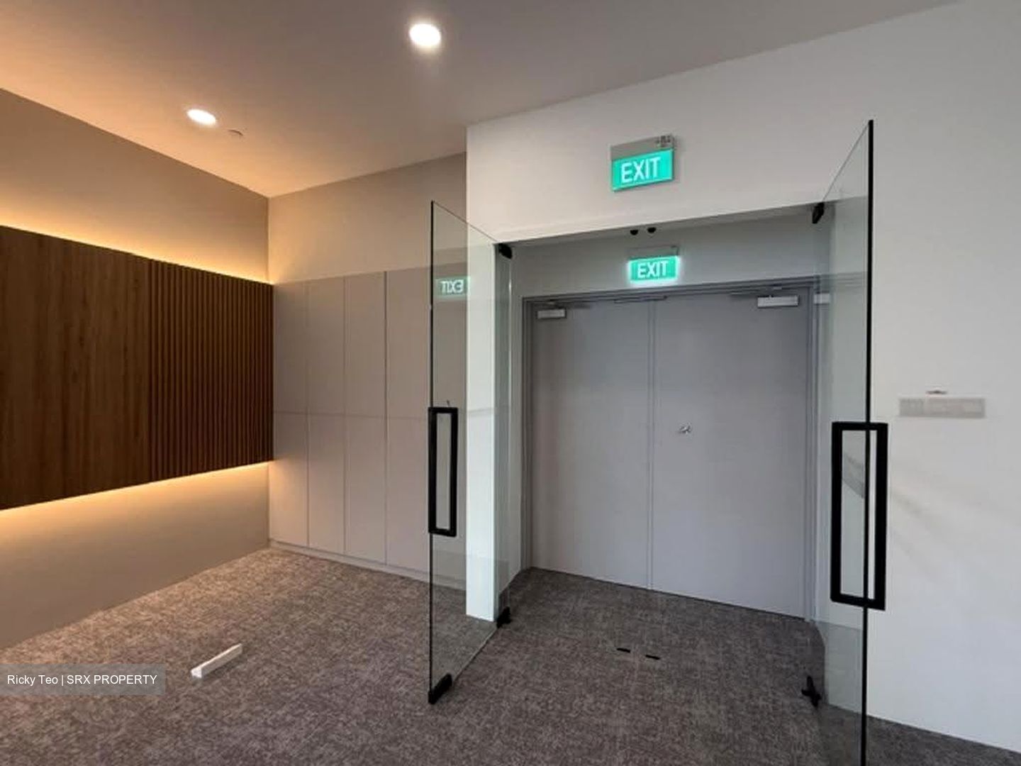 Kallang Way (D13), Factory #611821471